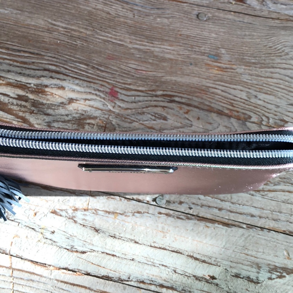 Wallet - Picture 5 of 6
